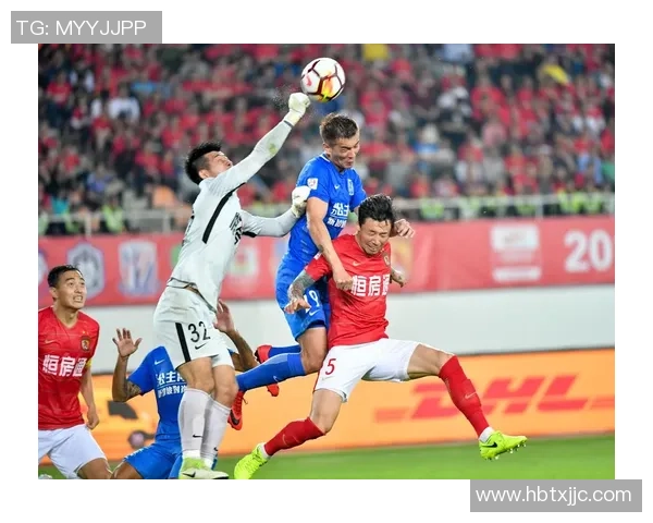 辽宁宏远与广州富力激战正酣谁能在赛场上笑到最后